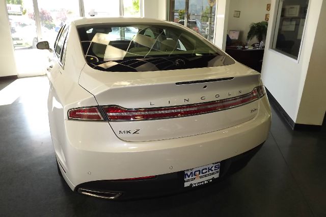 Lincoln MKZ 2014 photo 2