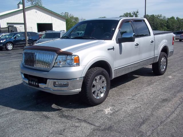 Lincoln Mark LT 2006 photo 1