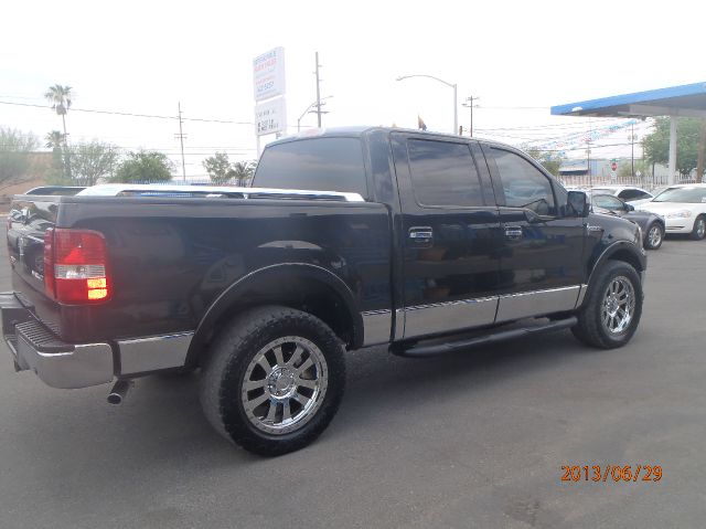 Lincoln Mark LT 2006 photo 1