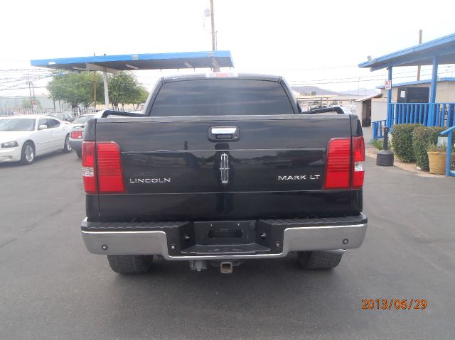 Lincoln Mark LT 2006 photo 3