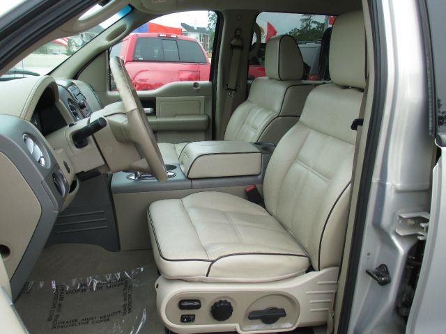 Lincoln Mark LT 2006 photo 16