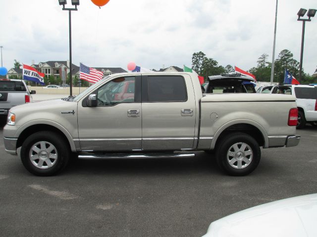 Lincoln Mark LT 2006 photo 22