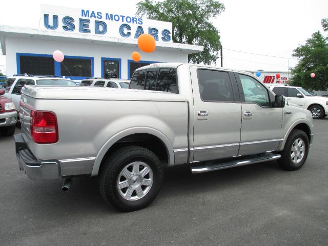 Lincoln Mark LT 2006 photo 24