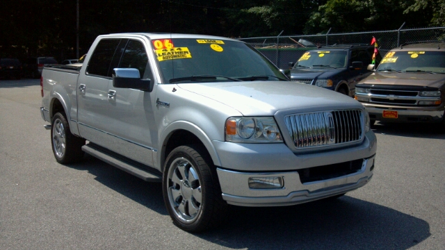 Lincoln Mark LT 2006 photo 10