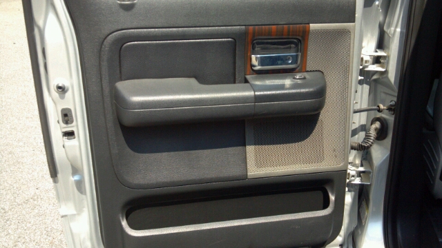 Lincoln Mark LT 2006 photo 5