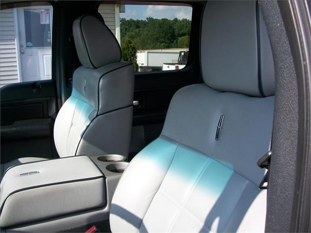 Lincoln Mark LT 2007 photo 1