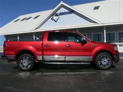 Lincoln Mark LT 2008 photo 2