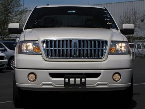 Lincoln Mark LT 2008 photo 2