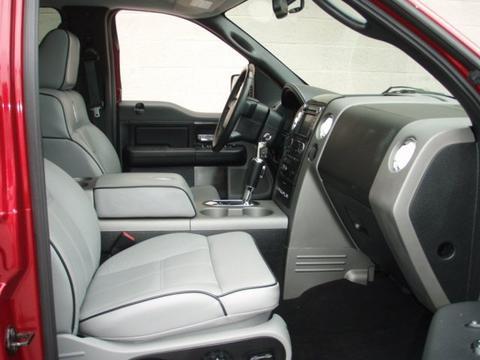 Lincoln Mark LT 2008 photo 2