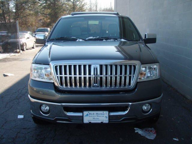 Lincoln Mark LT 2008 photo 2