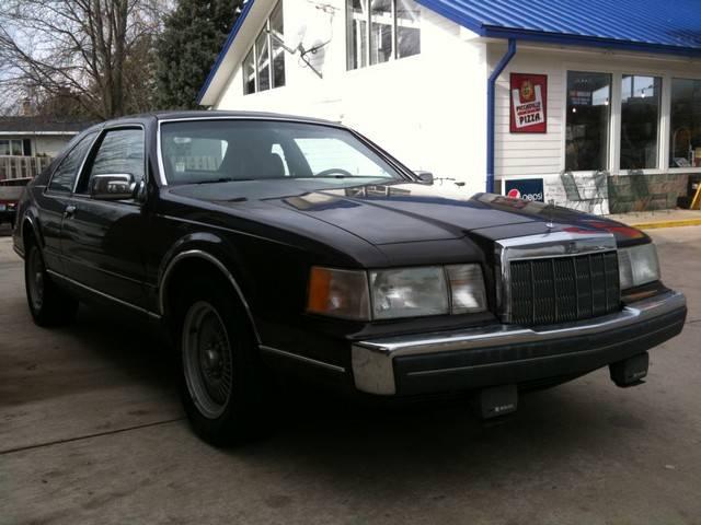 Lincoln Mark VII 1988 photo 2