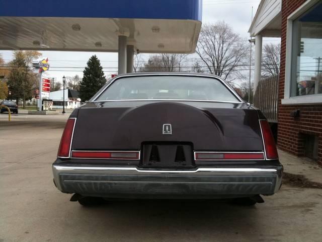 Lincoln Mark VII 1988 photo 4