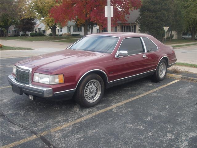 Lincoln Mark VII 1991 photo 2