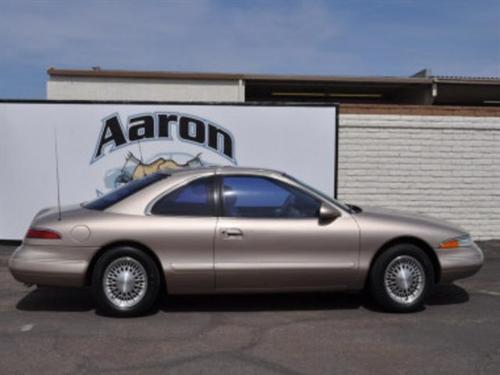 Lincoln Mark VIII 1993 photo 3