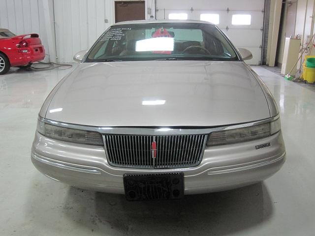 Lincoln Mark VIII 1994 photo 1