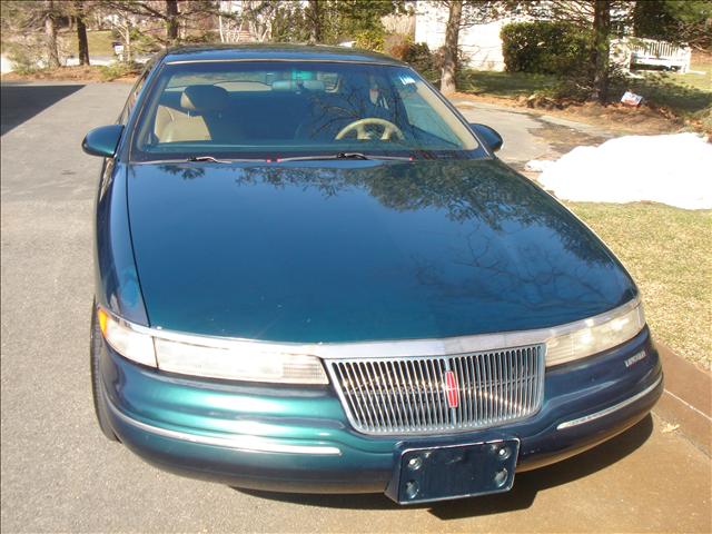 Lincoln Mark VIII 1994 photo 3