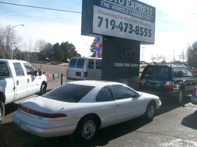 Lincoln Mark VIII 1994 photo 1