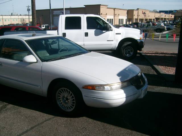 Lincoln Mark VIII 1994 photo 3