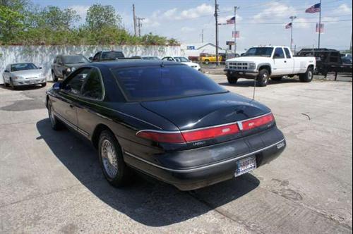 Lincoln Mark VIII 1994 photo 3