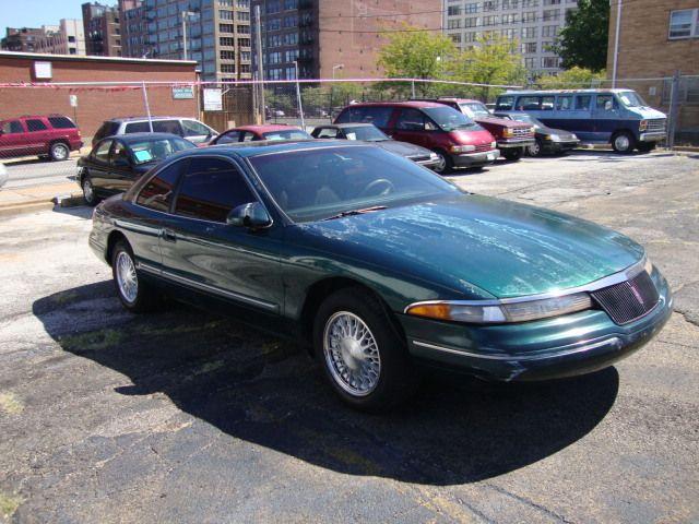 Lincoln Mark VIII Base Coupe