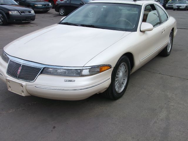 Lincoln Mark VIII 1995 photo 4