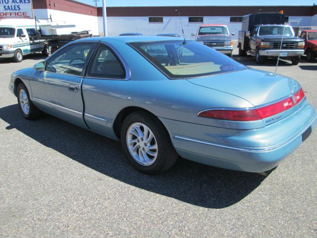 Lincoln Mark VIII 1996 photo 2