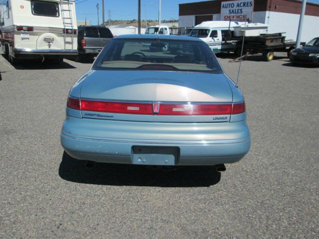 Lincoln Mark VIII 1996 photo 3