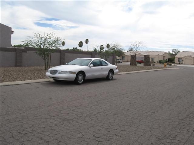 Lincoln Mark VIII 1998 photo 1