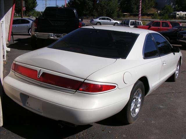 Lincoln Mark VIII 1998 photo 3