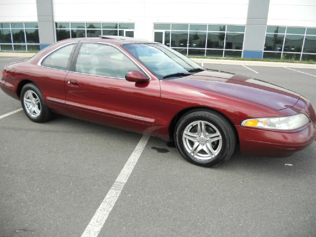 Lincoln Mark VIII 1998 photo 2