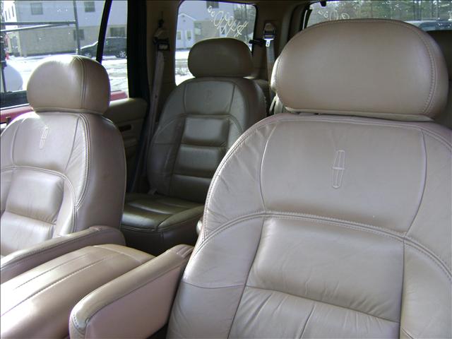 Lincoln Navigator 1998 photo 3