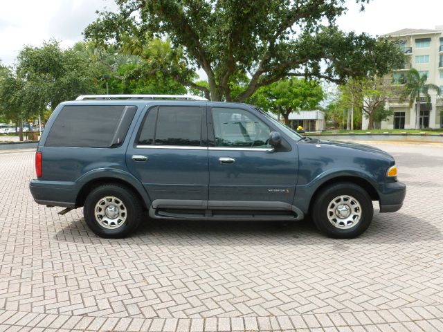 Lincoln Navigator 1998 photo 21