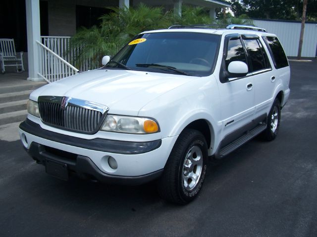 Lincoln Navigator 1998 photo 3