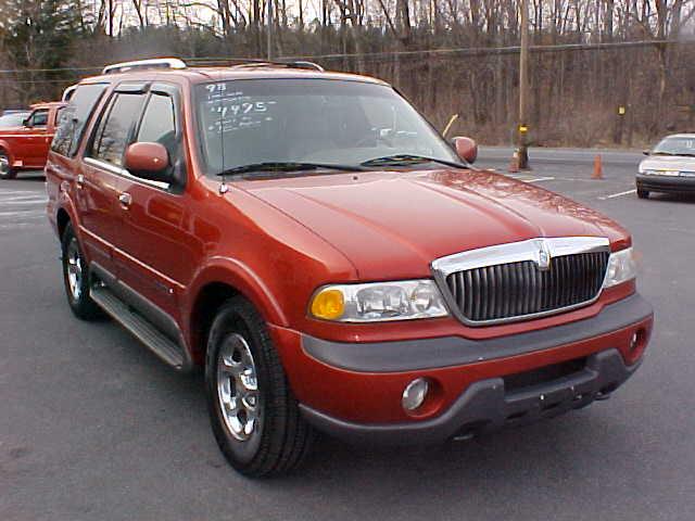 Lincoln Navigator 1998 photo 1