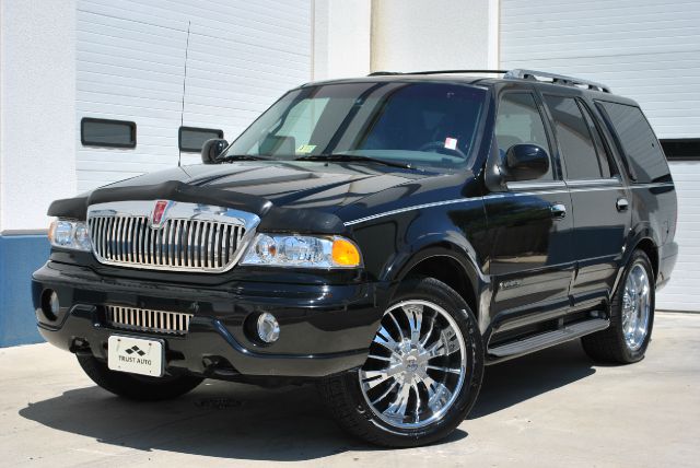 Lincoln Navigator 1998 photo 1