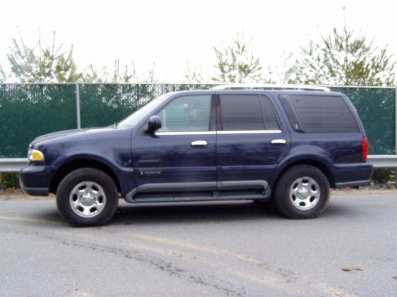 Lincoln Navigator Base Sedan