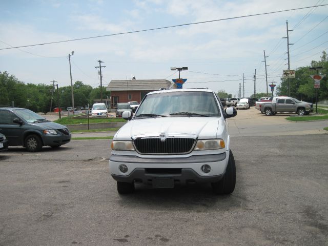 Lincoln Navigator 1998 photo 2