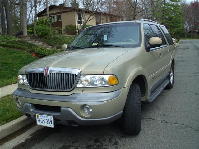 Lincoln Navigator 1998 photo 2