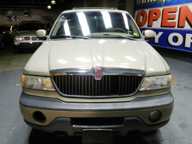 Lincoln Navigator 1999 photo 2