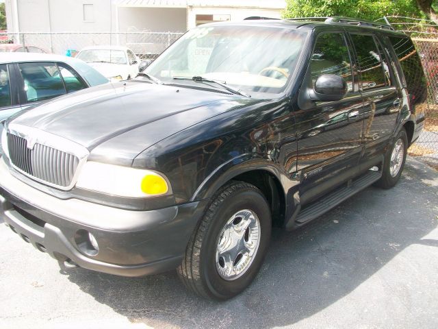 Lincoln Navigator 1999 photo 3