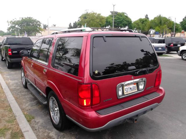 Lincoln Navigator 2000 photo 6