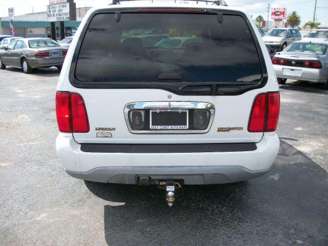 Lincoln Navigator Ram 3500 Diesel 2-WD SUV