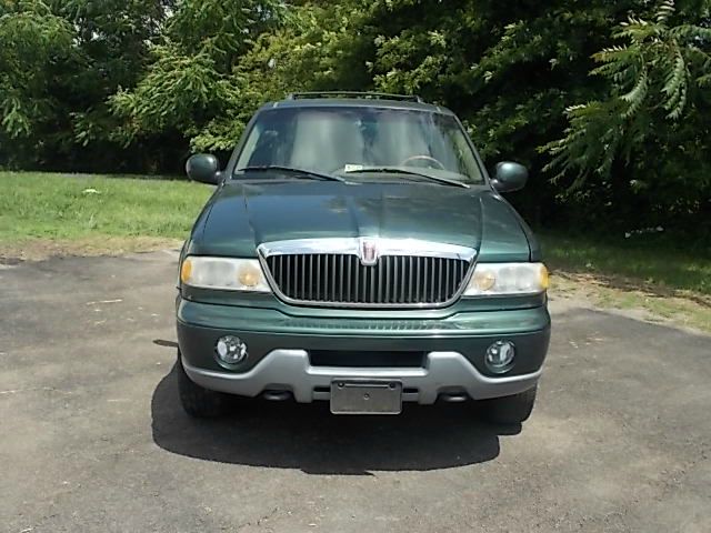 Lincoln Navigator 2000 photo 2