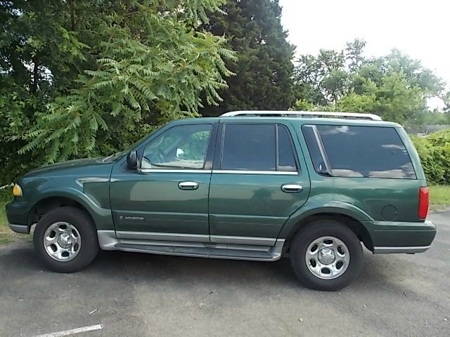 Lincoln Navigator 2000 photo 4