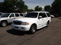 Lincoln Navigator 2000 photo 2