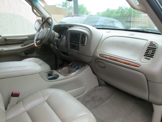 Lincoln Navigator 2000 photo 5