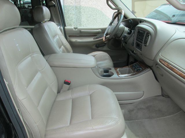 Lincoln Navigator 2000 photo 6