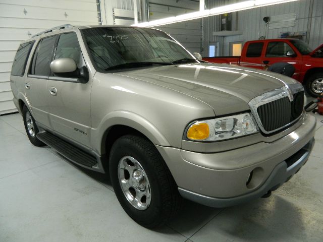 Lincoln Navigator Ram 3500 Diesel 2-WD SUV