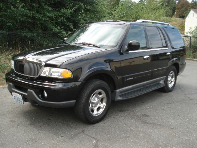 Lincoln Navigator 2000 photo 3