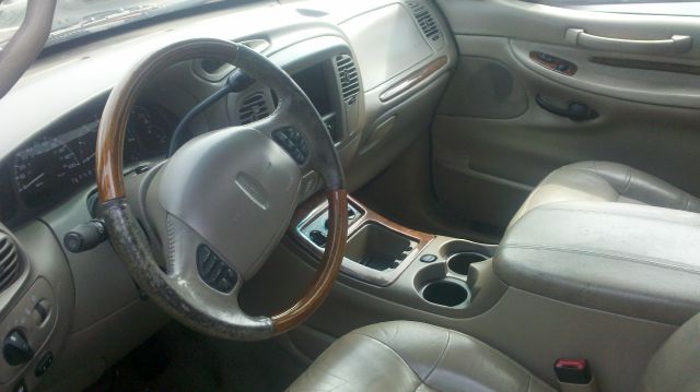 Lincoln Navigator 2000 photo 1